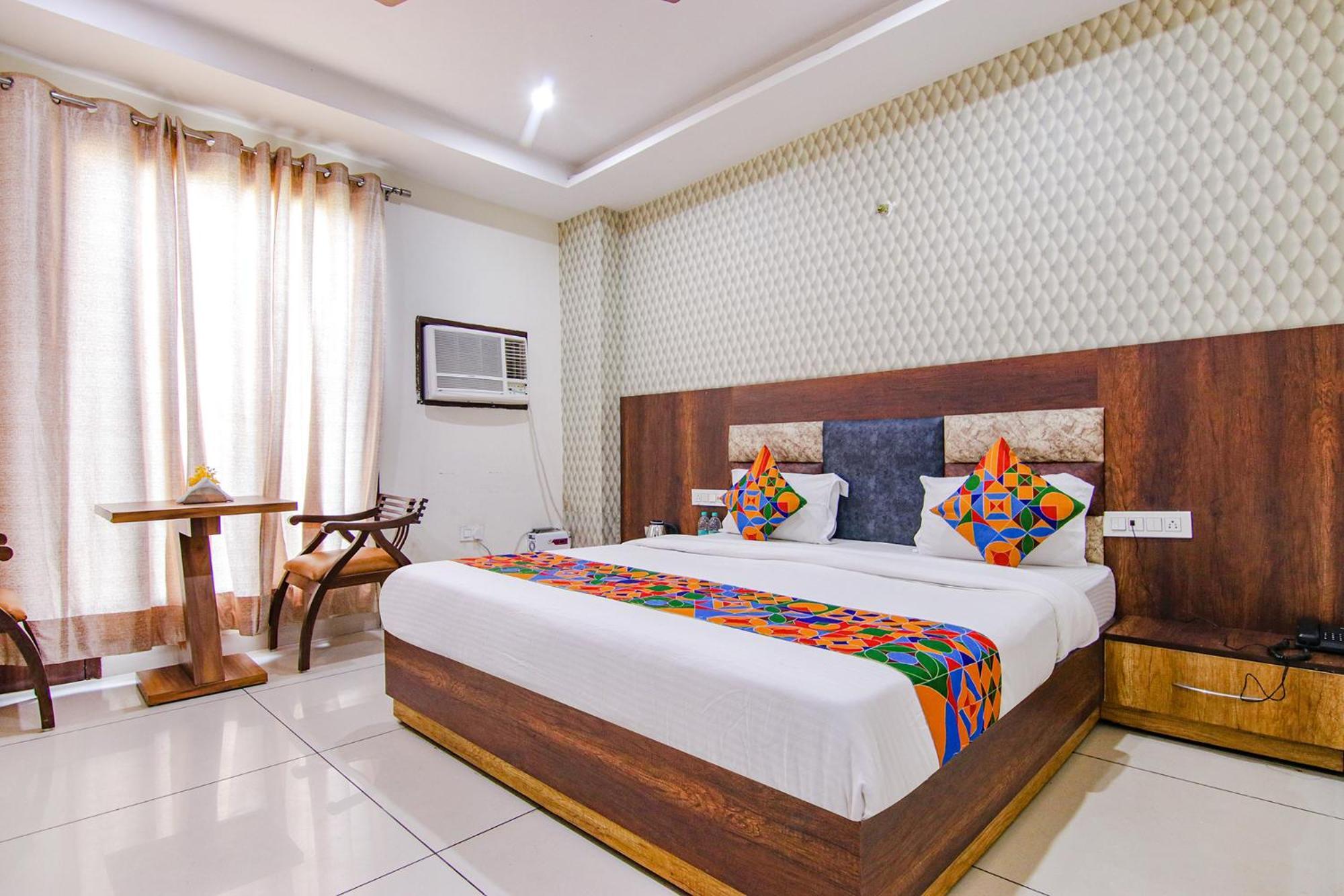Fabhotel Lime Wood Mohali エクステリア 写真
