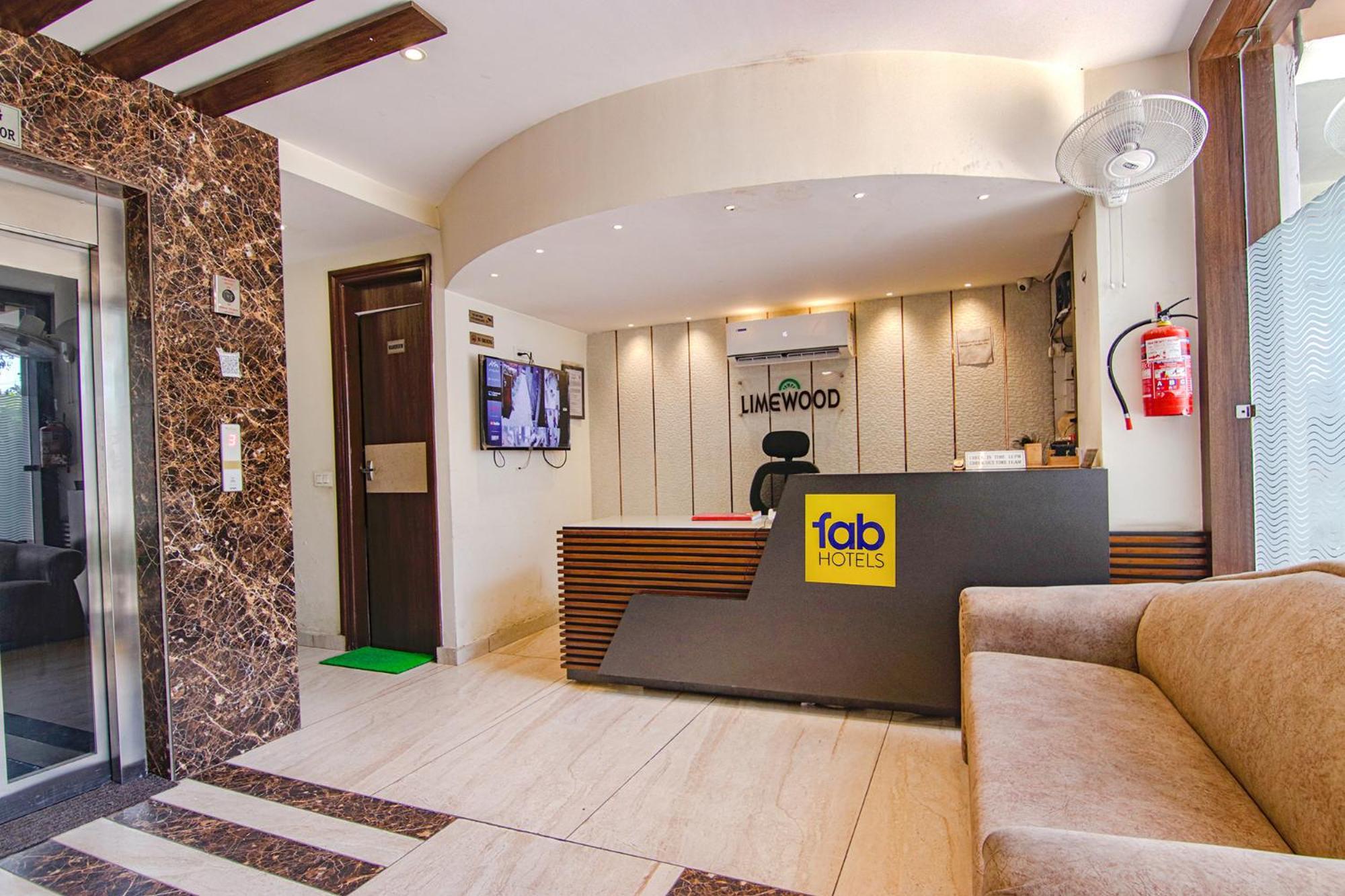 Fabhotel Lime Wood Mohali エクステリア 写真